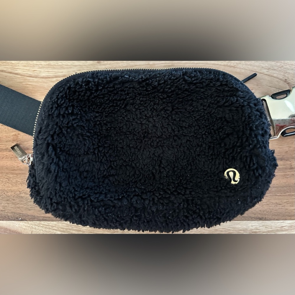 Gently used Lululemon fleece belt bag